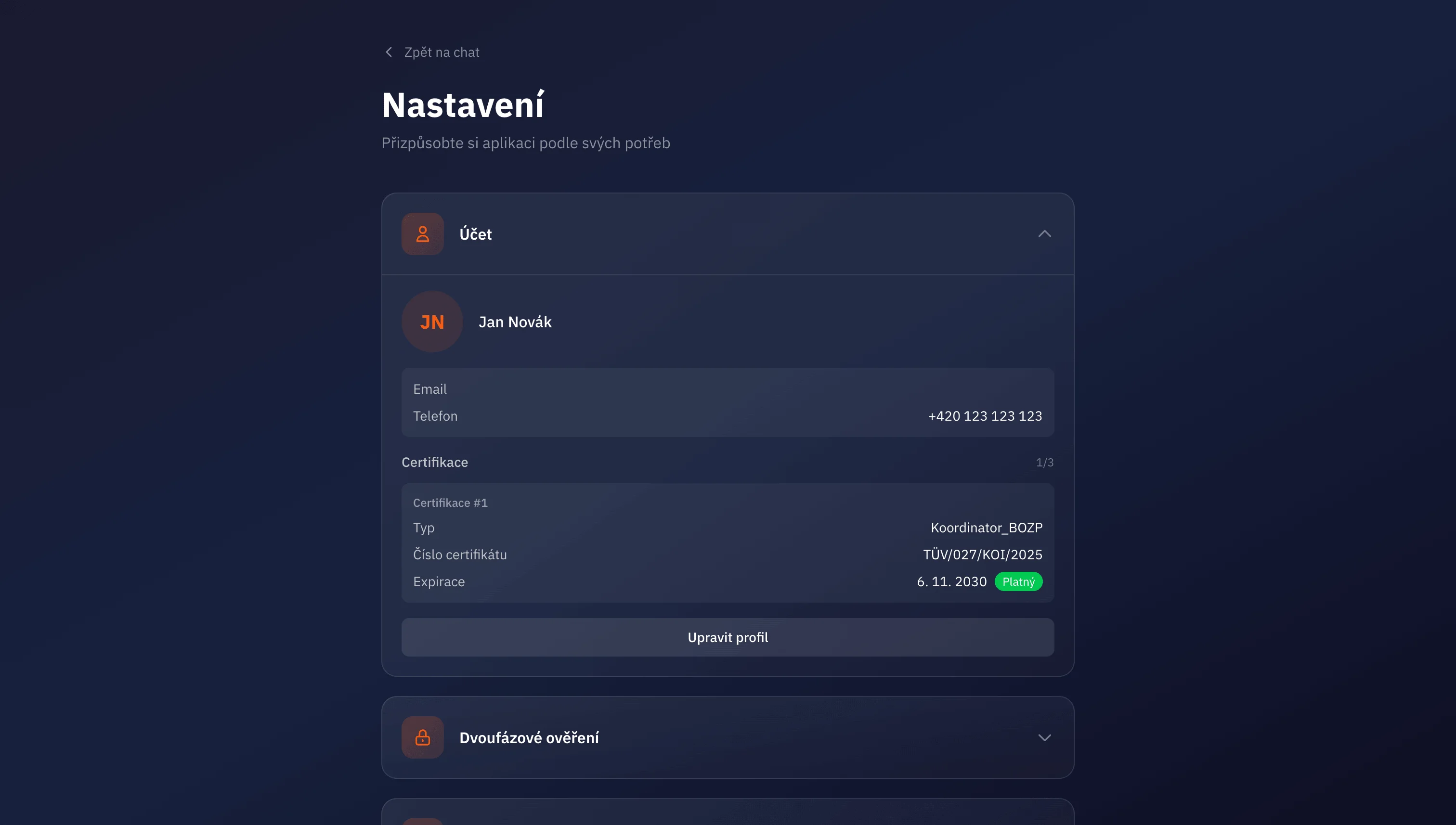 Nastavení účtu v KlideQ — sekce Certifikace s certifikátem Koordinátor BOZP, číslem a datem expirace